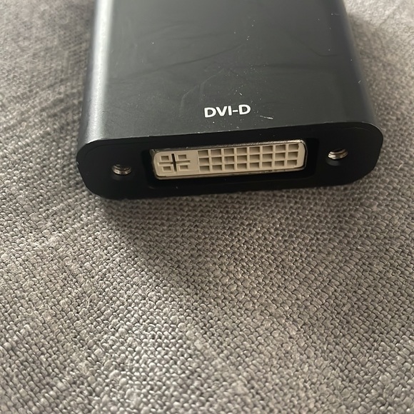 J5create, Insignia and Belkin adapters. - Picture 8 of 9